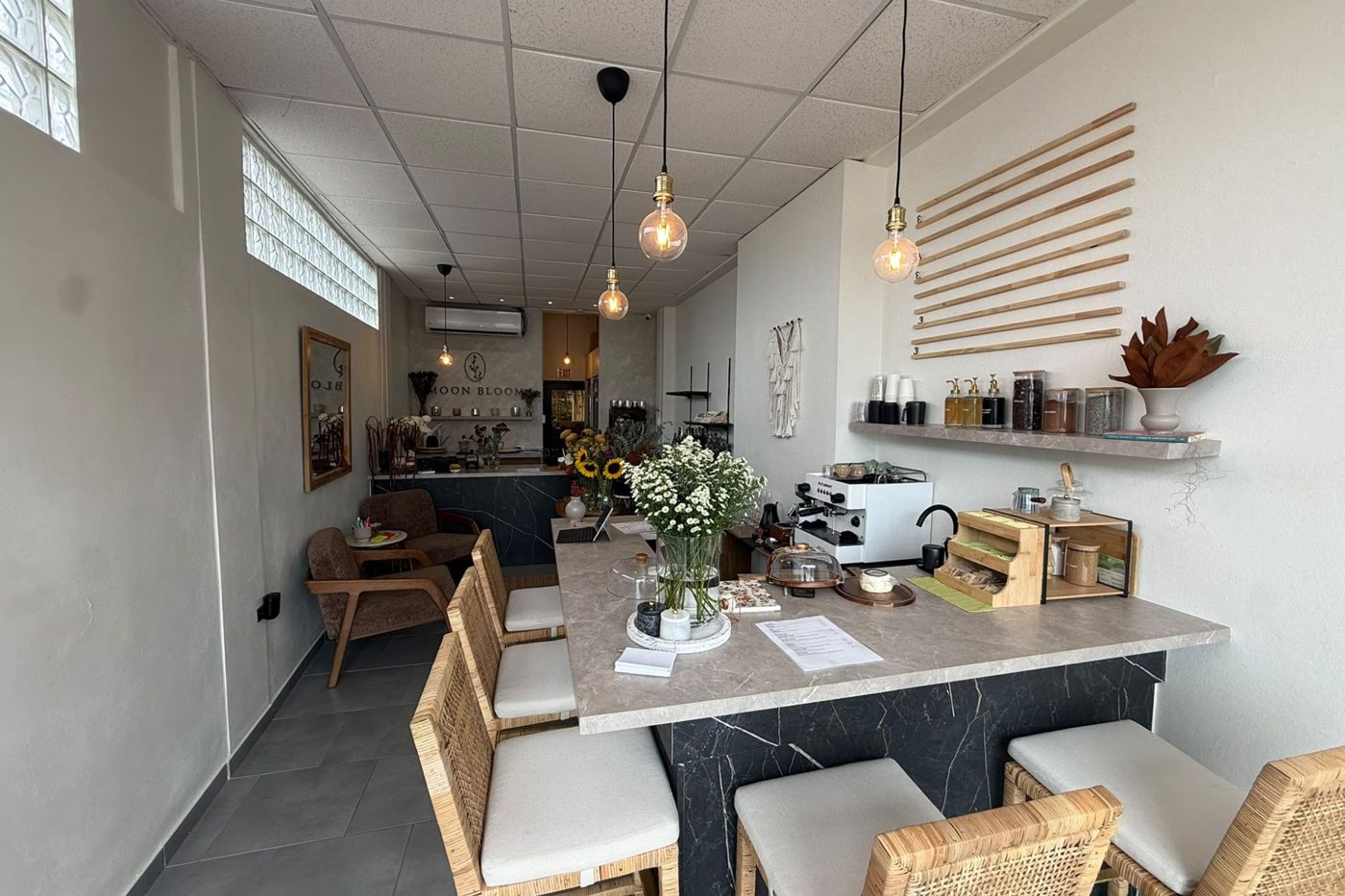 La barra de café de Moon Bloom